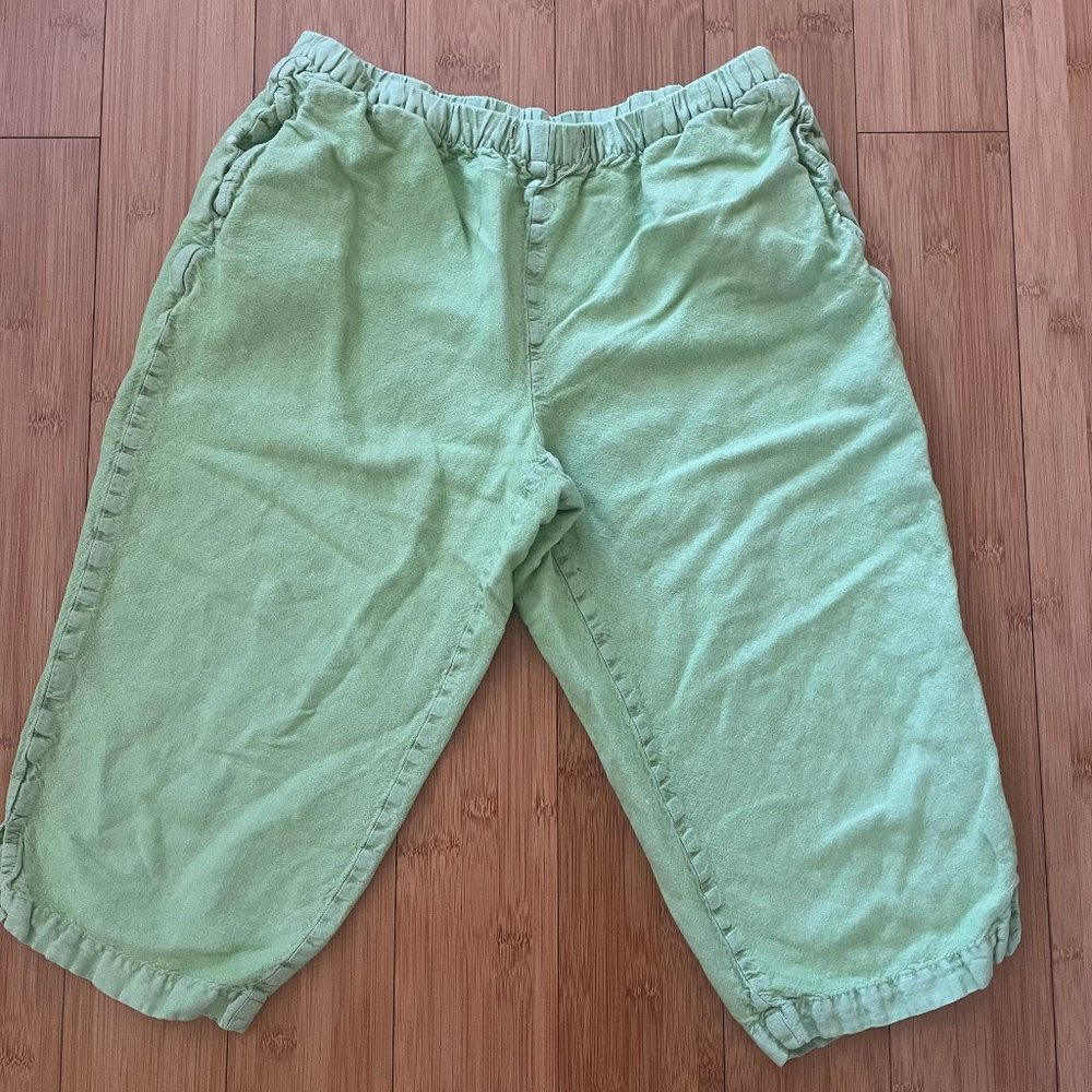 Womens capri pants